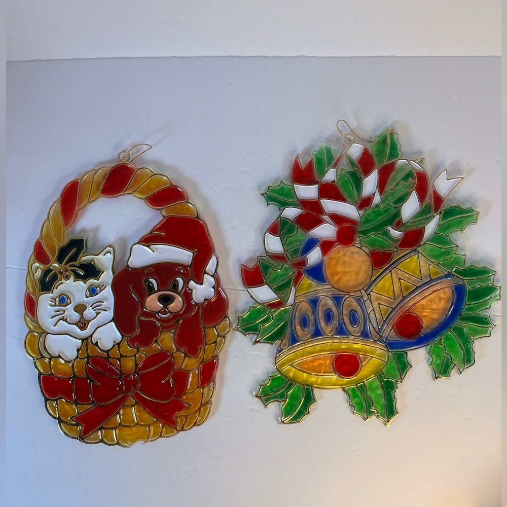 Christmas Sun Catchers Holiday Hanging Window Decor‎ Lot of 2 Vintage Plastic